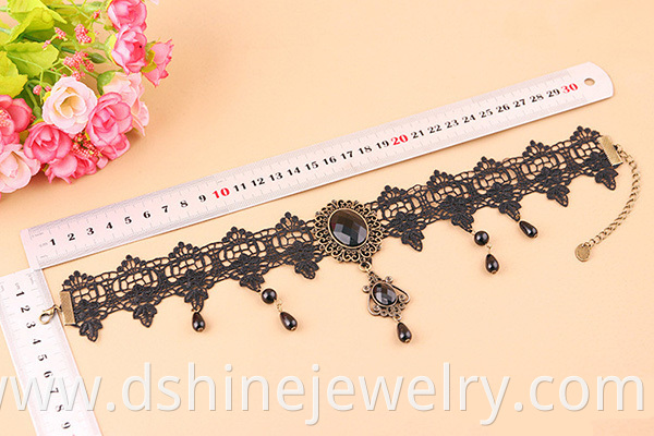 victorian lace choker